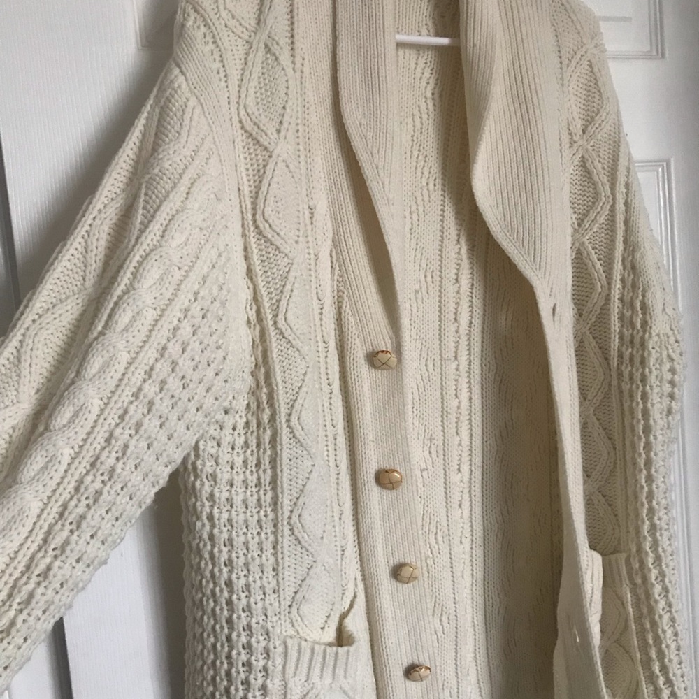 Creme Knitted cardigan